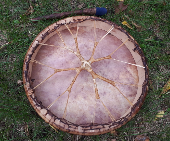 Настоящий шаманский бубен купить Киев. Цена, доставка. Бубны чаши гонги ...