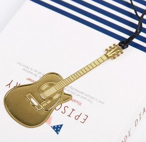 Купить Закладка Гитара на веревочке, Увеличить фото, Разрешение: 489x477px